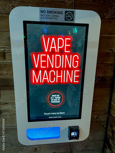 Vape Vending Wall Machine 