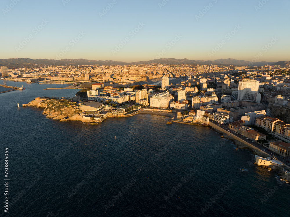 Vue aérienne de Marseille Plage des Catalans