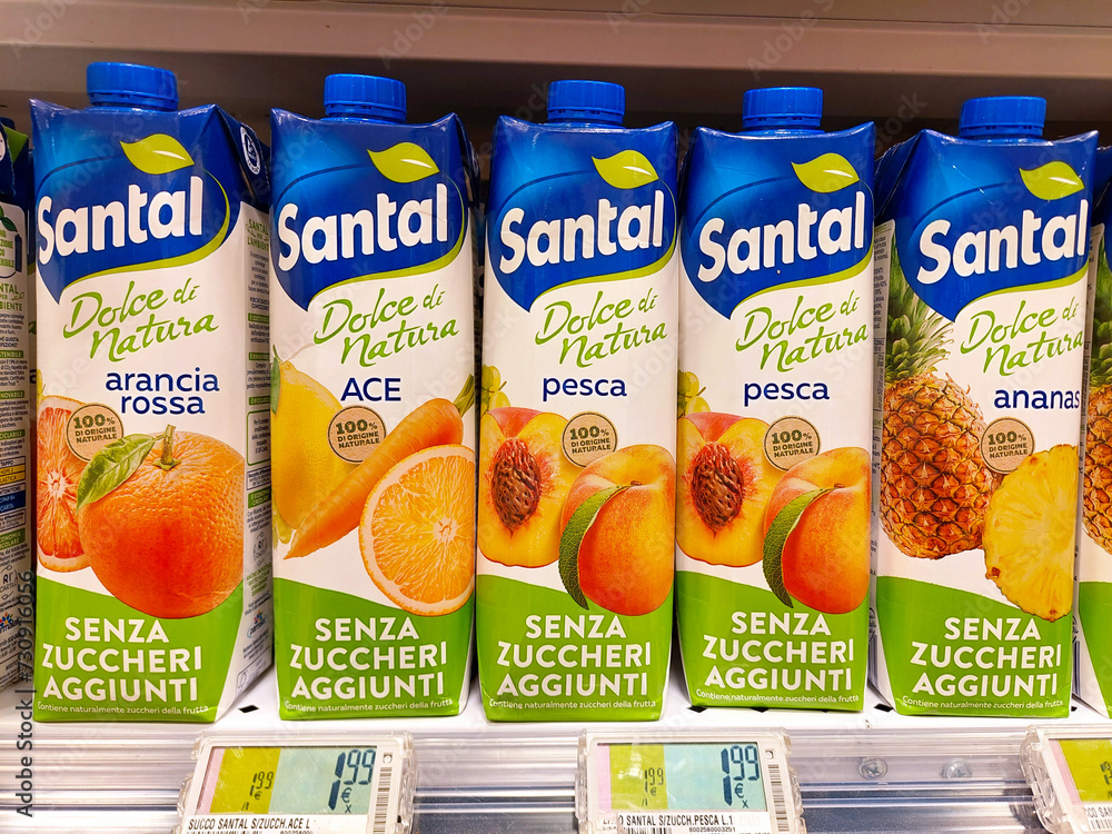 Fotka „Italy February 8, 2024 Santal Fruit Juices in a brick on a
