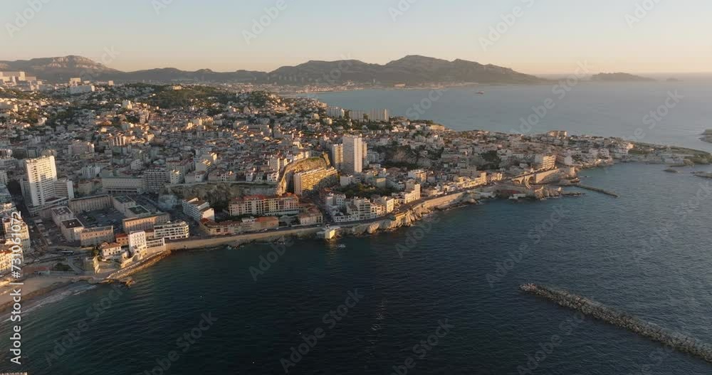 Vue aérienne de Marseille Endoume, Corniche Kennedy, Vallon des Auffres Vue aérienne de Marseille Endoume, Corniche Kennedy, Vallon des Auffres