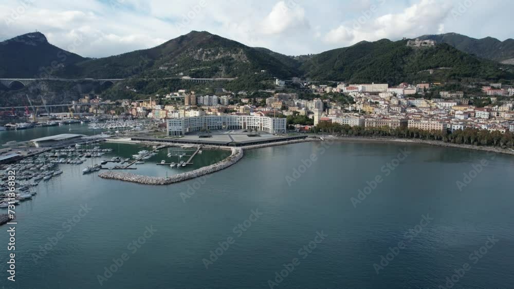 Drone, Piazza della Libertà, Crescent. Salerno. Italia. Drone, Piazza della Libertà, Crescent. Salerno. Italia.