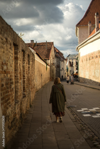 narrow street country © Linas