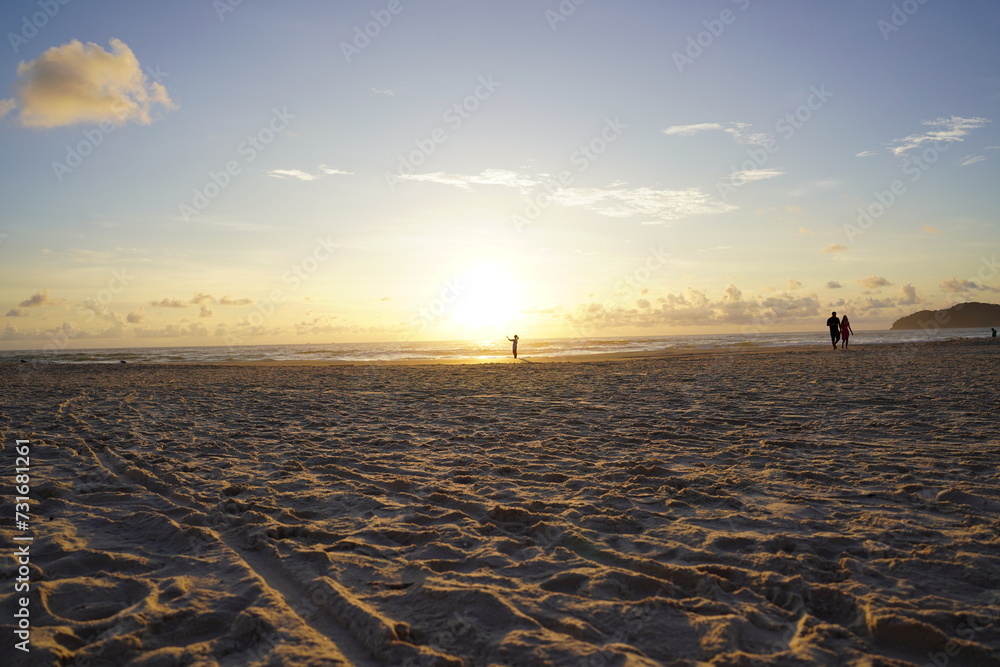 Fototapeta premium Sunrise at Beach do Santinho Floripa