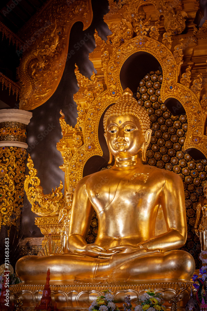 Fototapeta premium Temple statue Wat Pra That Doi Pra Chan, Mae Tha North of Thailand