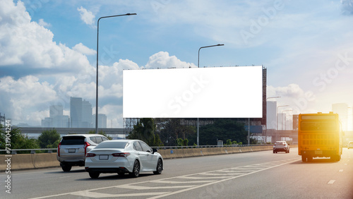 фотографія A large, blank billboard on the side of a highway
