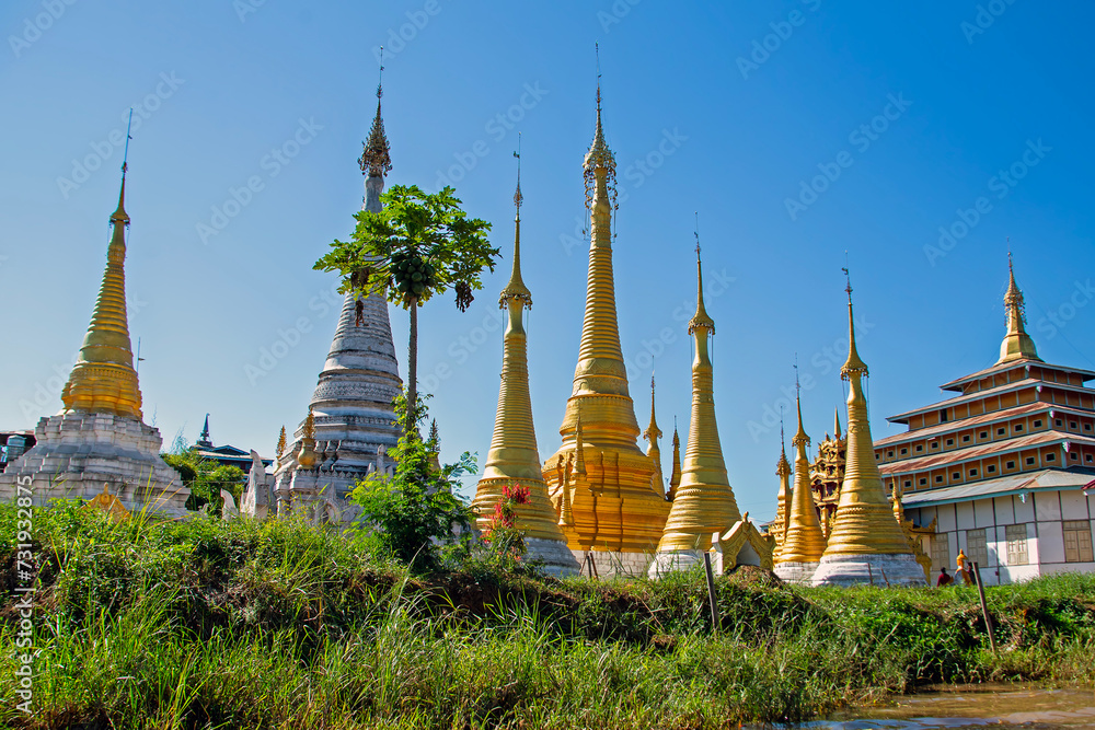 Naklejka premium Buddhist temples in the countryside from Myanmar in Asia