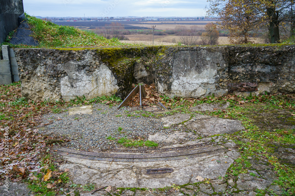 Obraz premium cannon position in fort XV Borek from the times of the Przemyśl Fortress during World War I, Poland