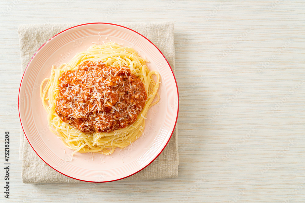 pork bolognese spaghetti with parmesan cheese pork bolognese spaghetti with parmesan cheese