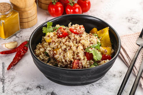 Dietary vegetarian quinoa with vegetables