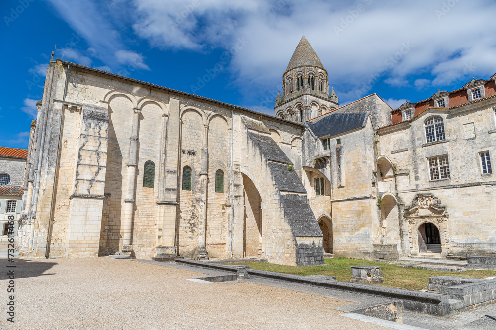 Abbaye-aux-Dames de Saintes, Charente-Maritime