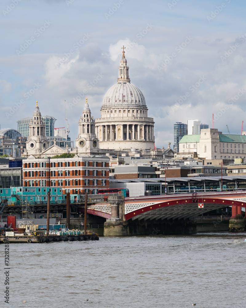 Dome of St Paul's Cathedral rises over congested London scene