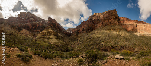фотографія Tonoto Trail Cuts In Toward Hermit Creek In Grand Canyon
