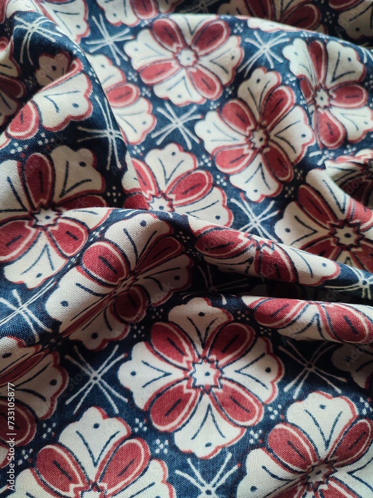 The patterns on traditional Batik, presenting visual and philosophical The patterns on traditional Batik, presenting visual and philosophical The patterns on traditional Batik, presenting visual and philosophical The patterns on traditional Batik, presenting visual and philosophical