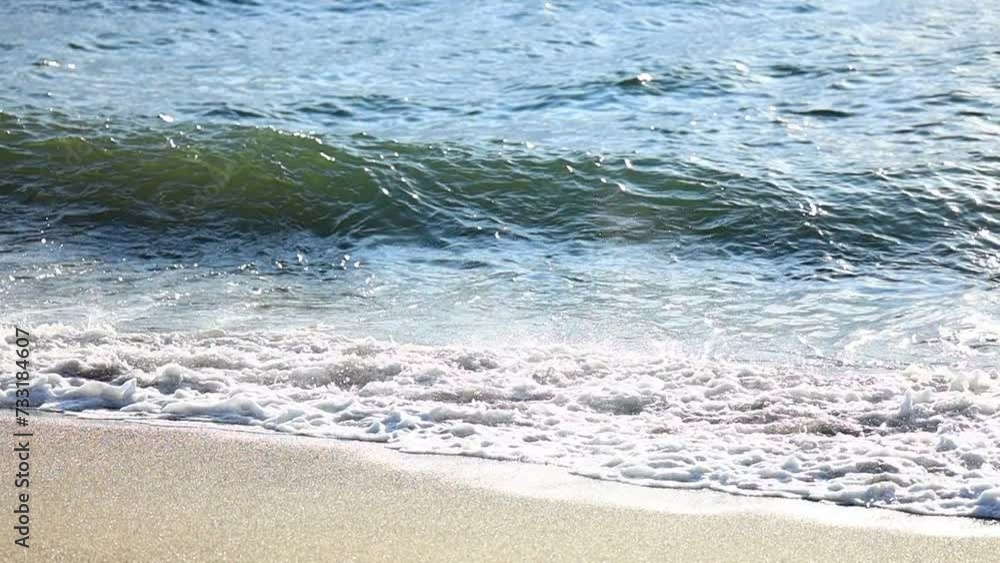 砂浜に打ち寄せる海の波 スロー 砂浜に打ち寄せる海の波 スロー