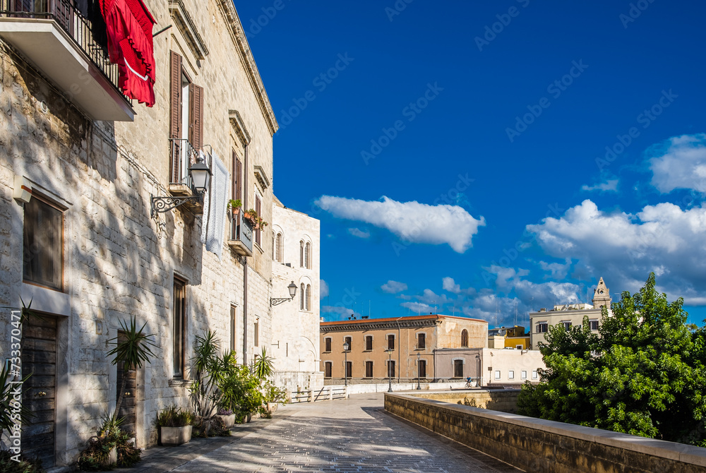 Venezia street and the Wall of Bari ( the ancient protection of the city). Bari, Puglia region (Apulia), southern Italy, Europe