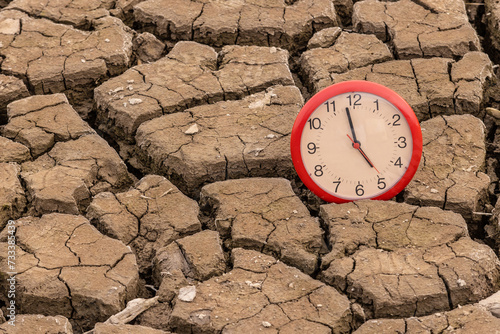 clock, drought, dry river countdown, climate change crisis, drought