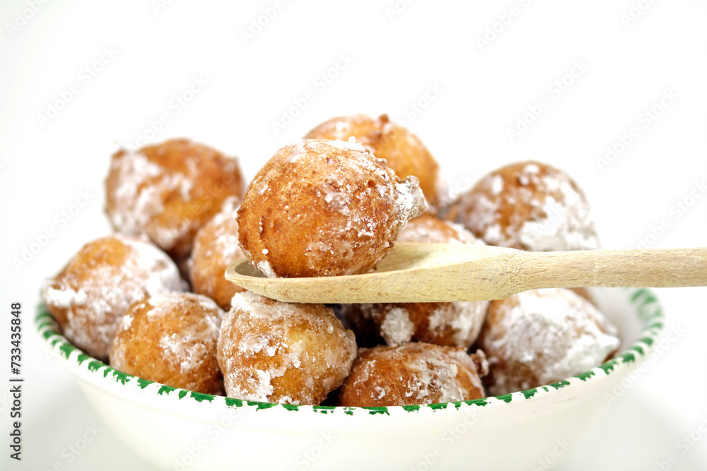 Quarkbällchen mit Liebe gebacken und verschenkt Quarkbällchen mit Liebe gebacken und verschenkt