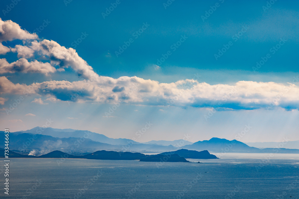 福岡県の大島から見る綺麗な海と風景