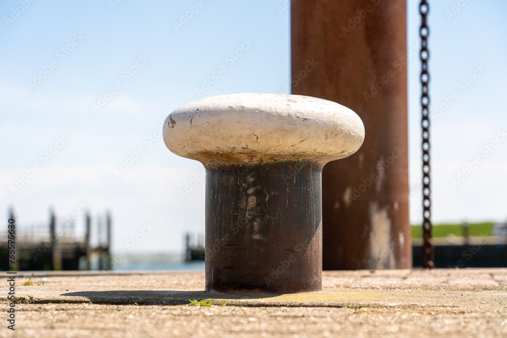 Fototapeta premium at the port of the Netherland is an bollard