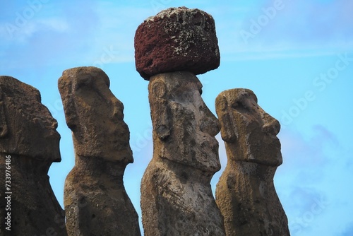 Isola di Pasqua;
Rapa Nui;
Easter Island;
moai;
statues;