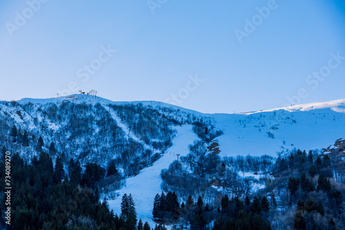 La station de Valmorel dans les Alpes photo