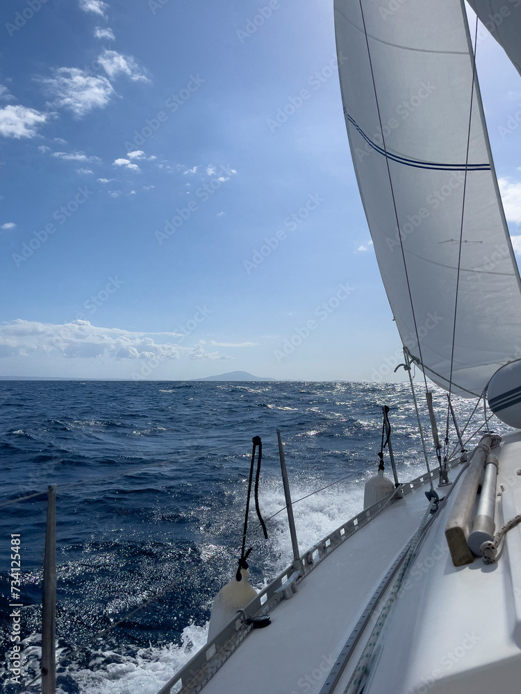 Obraz premium sailboat on the sea