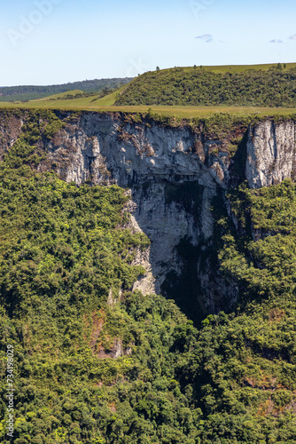 Cliffs around Fortaleza Canyon