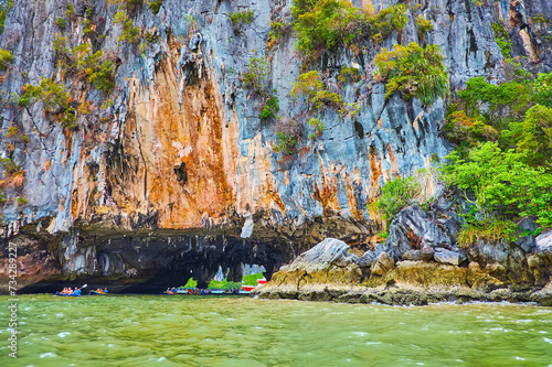Fototapeta Naklejka Na Ścianę i Meble -  Boating through the grotto, Ko Thalu Ok Island, Phang Nga Bay, Thailand