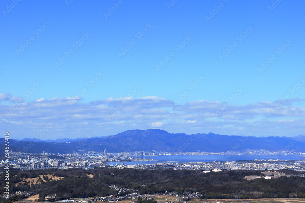 Obraz premium 比叡山と琵琶湖と大津市街