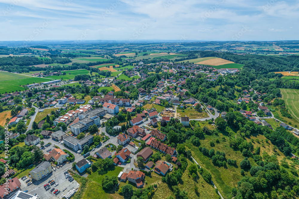 Luftaufnahme von Bad Griesbach im Niederbayerischen Bäderdreieck, Ausblick nach Süden ins Rottal