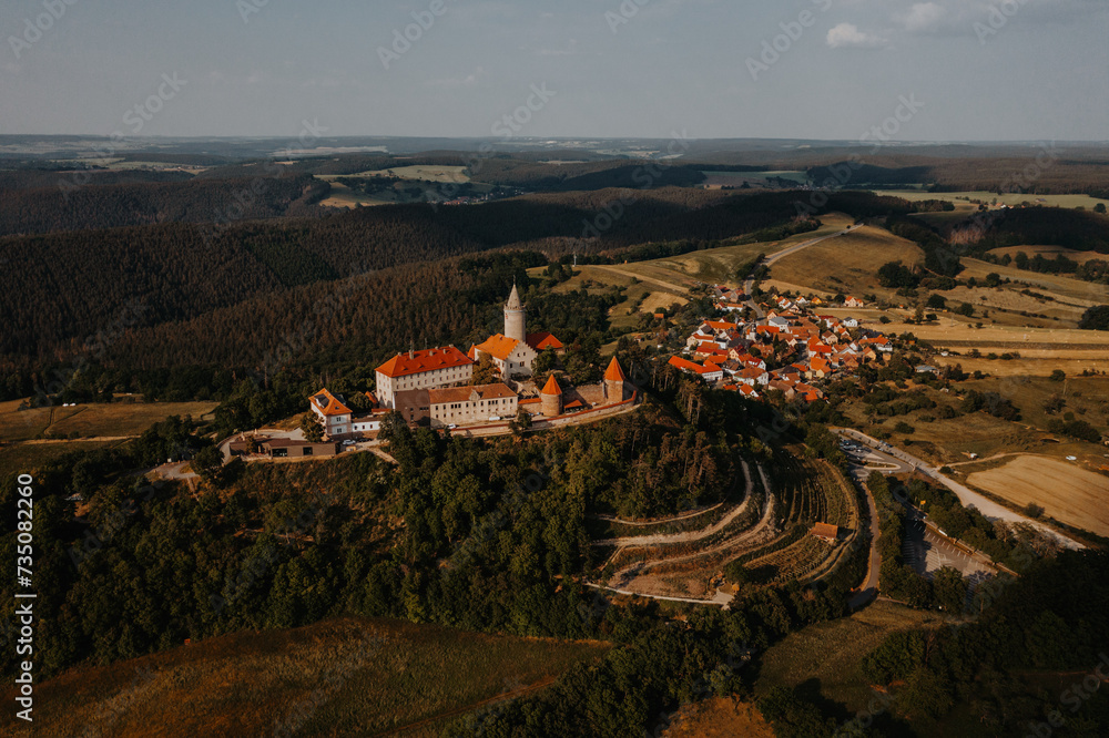 Thüringen - Luftaufnahme der Leuchtenburg bei Kahla
