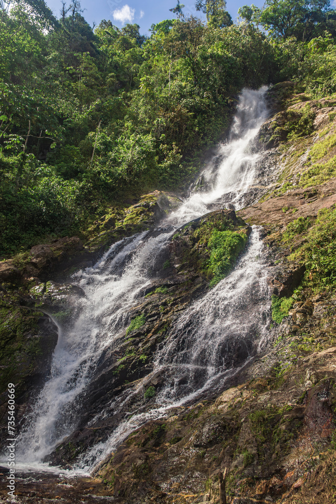 Catarata de los Monos - Satipo, Junín, Perú Catarata de los Monos - Satipo, Junín, Perú