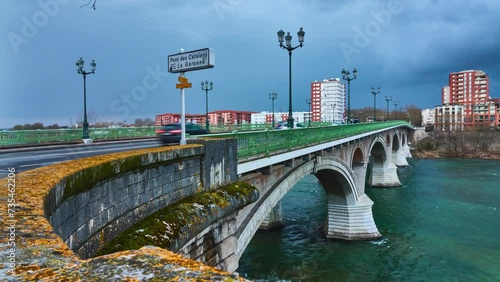 Pont des Catalans (Amidonniers bridge) is Toulouse bridge crossing Garonne, France. It is bridge in arch and stone and reinforced concrete inaugurated in 1908, architect Paul Sejourne. Timelapse photo