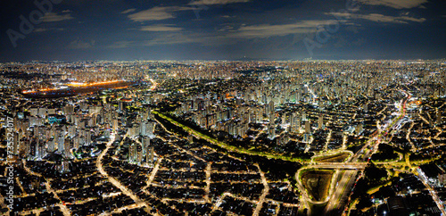 Tableau sur toile Big City landscape with airport São Paulo Brazil global south night