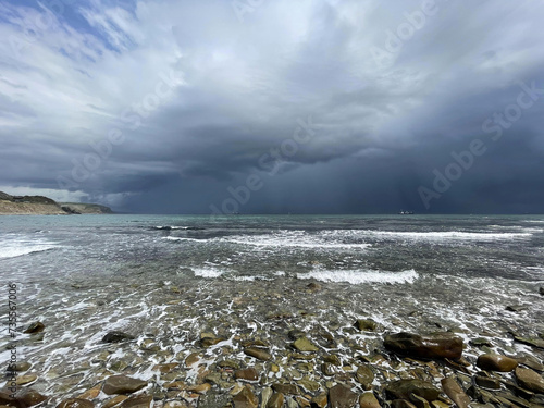 Obraz na płótnie Vladivostok, Ussuriysky Bay in the area of Sobol Bay in cloudy weather in August w salonie