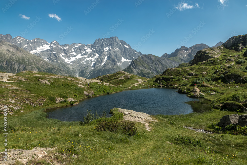 Paysage du Valgaudemar en été , Lac du Lauzon  et le Sirac , Hautes -Alpes , France