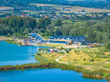 Stawy Rekreacyjne i aquapark Remarland w Starym Sączu latem.