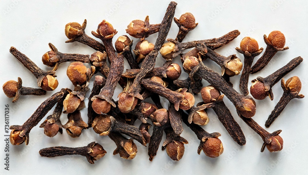 Obraz premium Dried cloves on white background