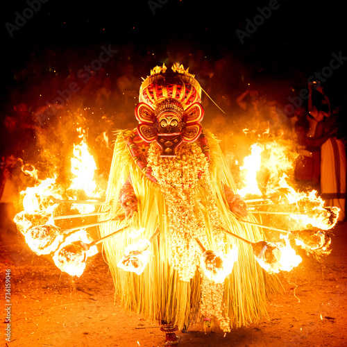 Thee kuttichathan thira