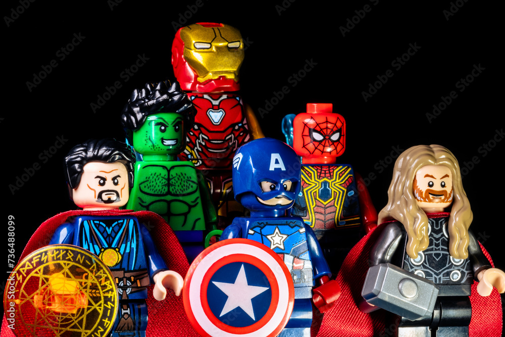 Obraz premium LEGO Marvel's Avengers. Doctor Strange, Captain America, Thor, Hulk, Spider-Man and Iron Man on a black background