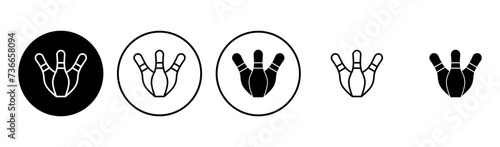 Bowling icon set. bowling ball and pin icon. bowling pins