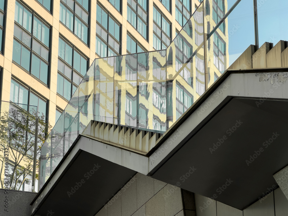 Fototapeta premium 東京建築探訪 汐留～新虎通り