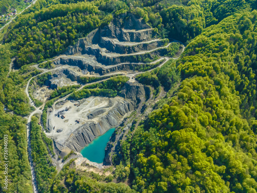Fototapeta Naklejka Na Ścianę i Meble -  Lot nad Wierchomlą wiosną. Piękne krajobrazy.