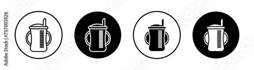 Sippy cup flat line icon set. Sippy cup Thin line illustration vector