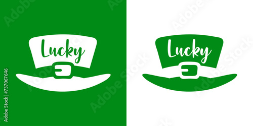 Día de San Patricio. Logo con palabra Lucky en texto manuscrito en silueta de sombrero de leprechaun para felicitaciones y tarjetas
