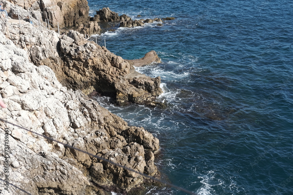 Cap d'antibes mer rochers sentier du littoral