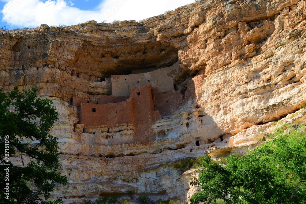 Montezuma's Castle Indian Ruins Cliff Dwelling, Arizona