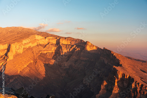 Golden hour in Jebel Shams, Balcony Walk trial, Oman, Ad Dakhiliyah Governorate, Al Hajar Mountains © Tommy Lee Walker