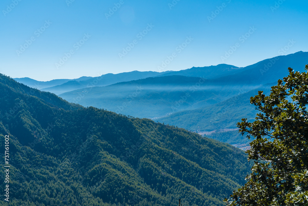 Fototapeta premium Misty mountain range