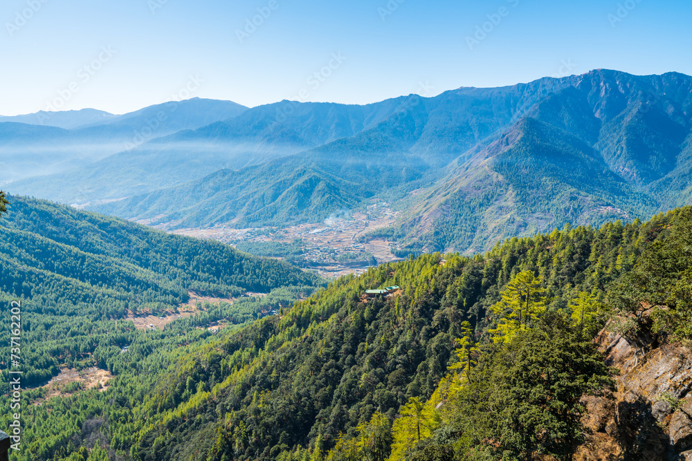 Naklejka premium Misty Valley View